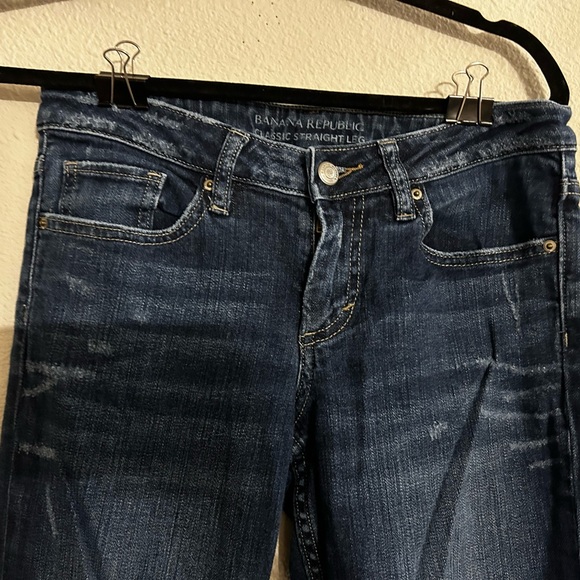 Banana Republic Size 2 Classic Straight Leg Dark Wash Distressed Jeans - Picture 2 of 6